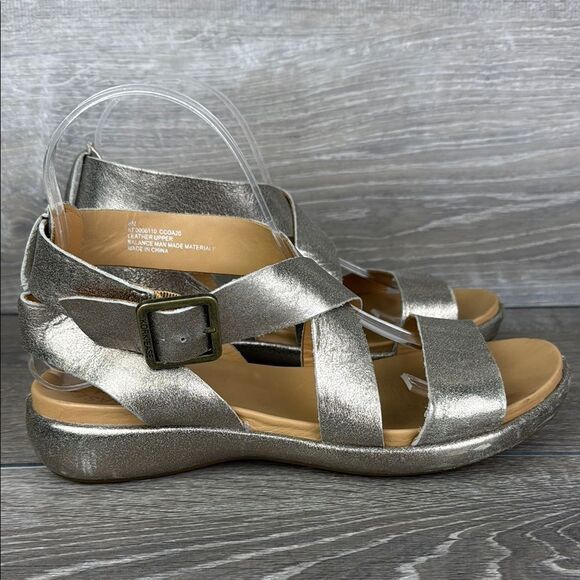 Korks by Kork Ease Erigon Gold Leather Women’s Sz 8M Slingback Buckle Sandals - Picture 1 of 12